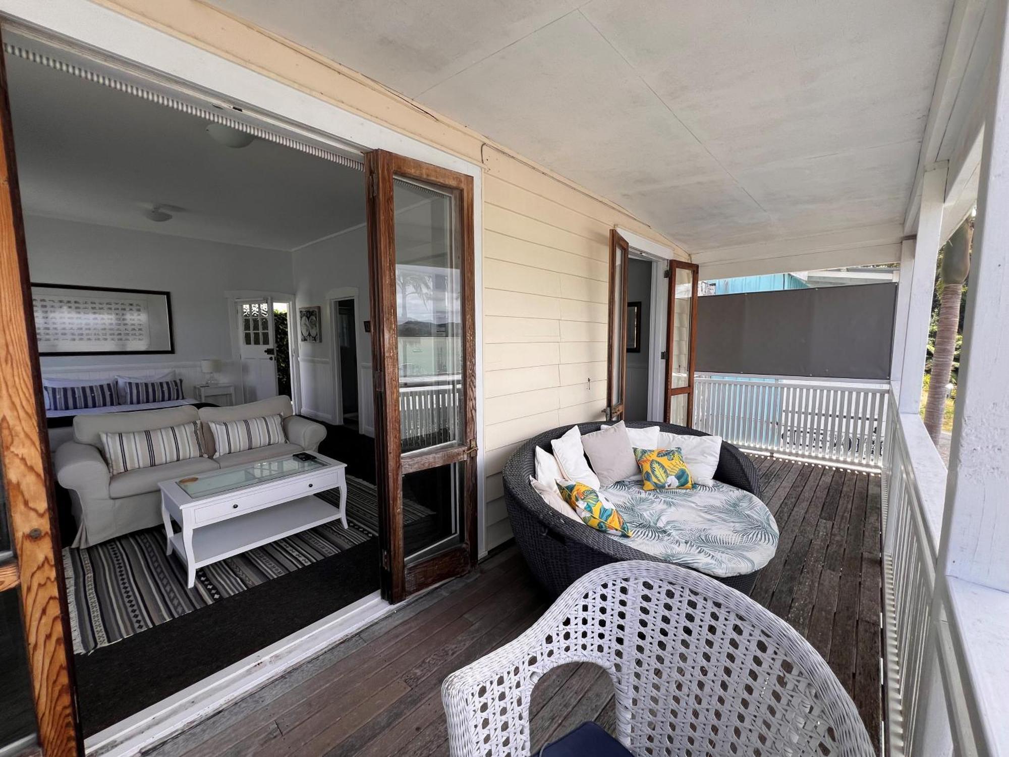 Mangonui Waterfront Apartments Екстериор снимка