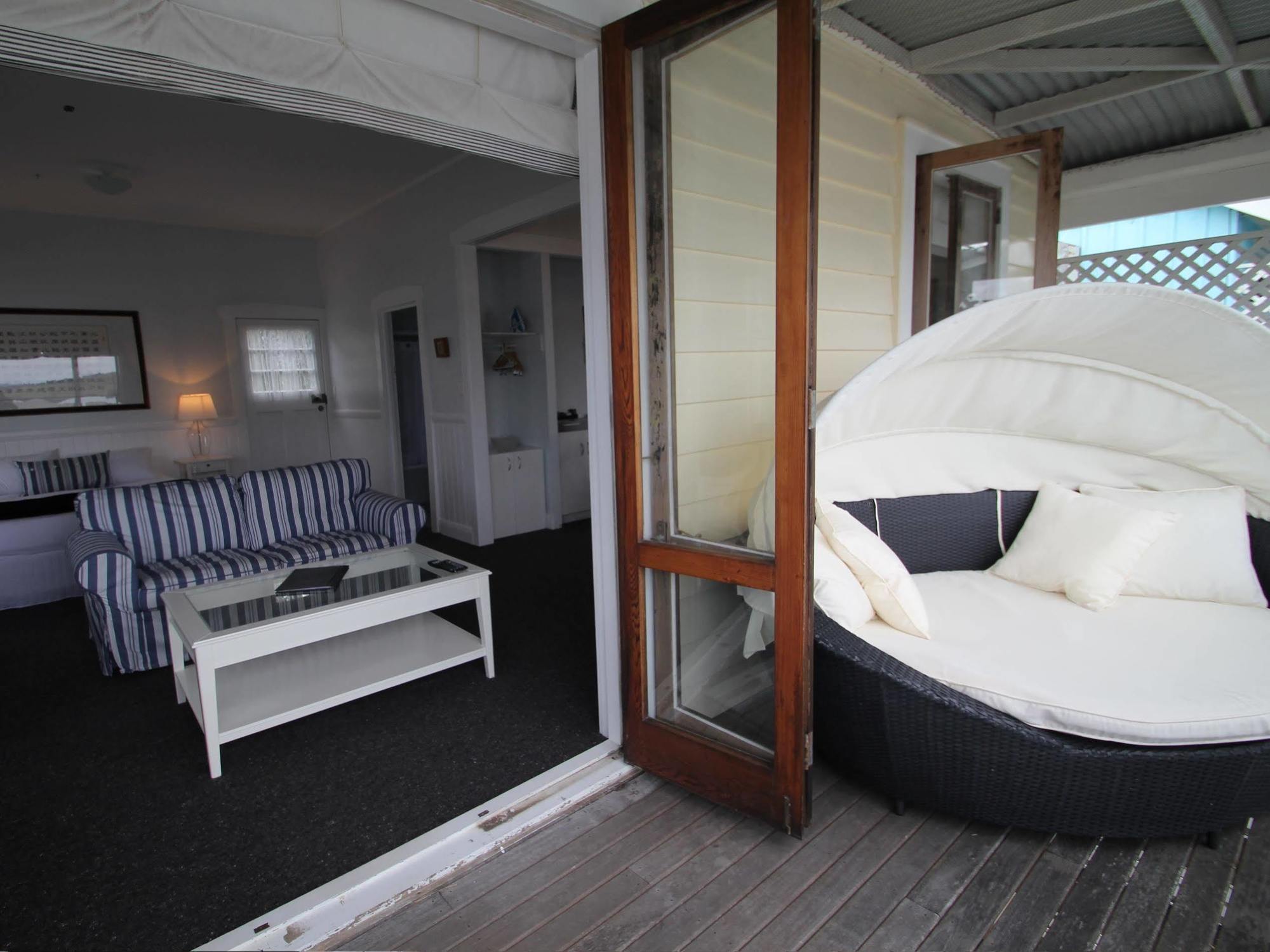 Mangonui Waterfront Apartments Екстериор снимка